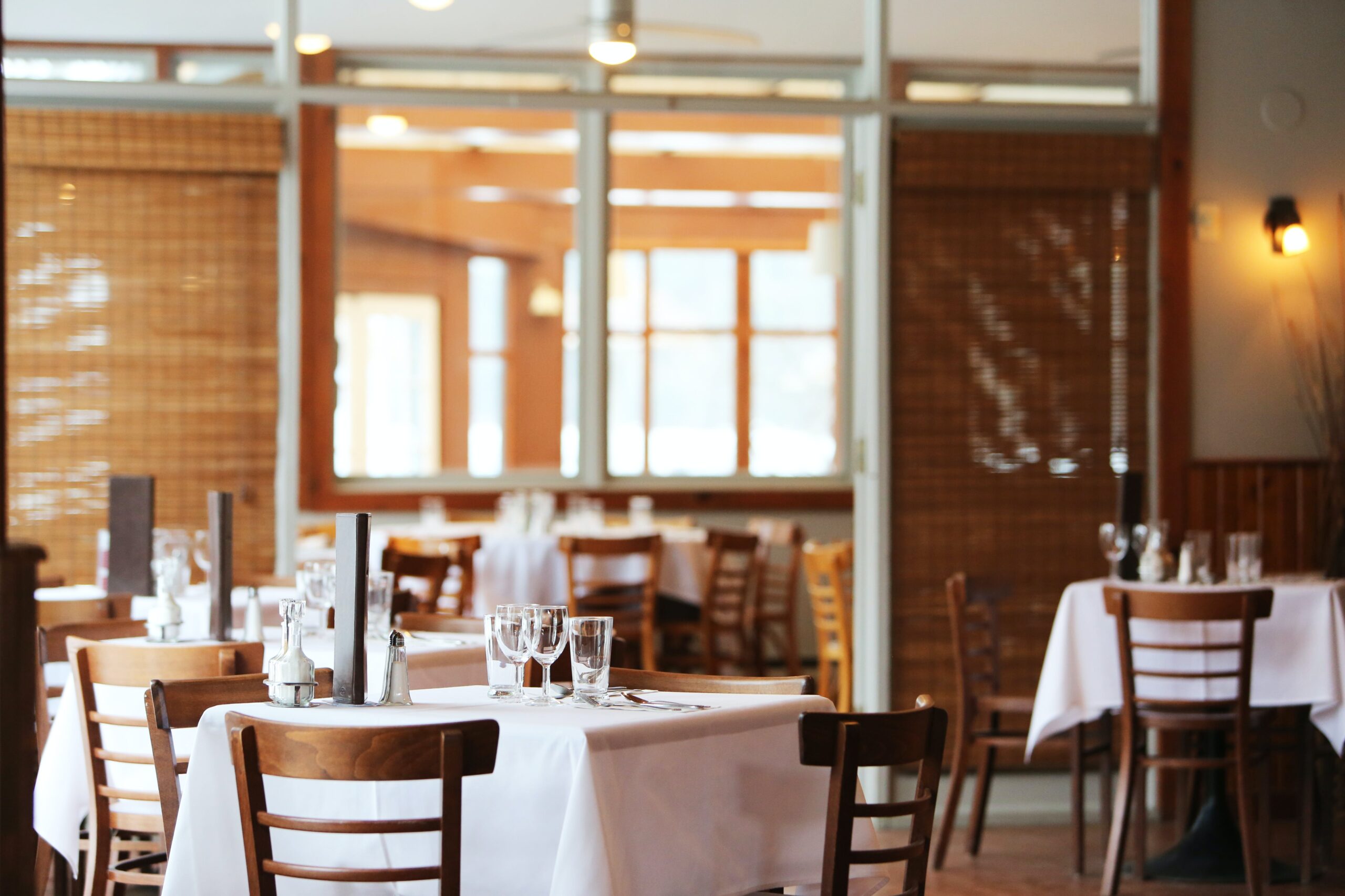 +15 des meilleurs restaurants de Banff où vous devez manger en 2024 (+ quoi commander)