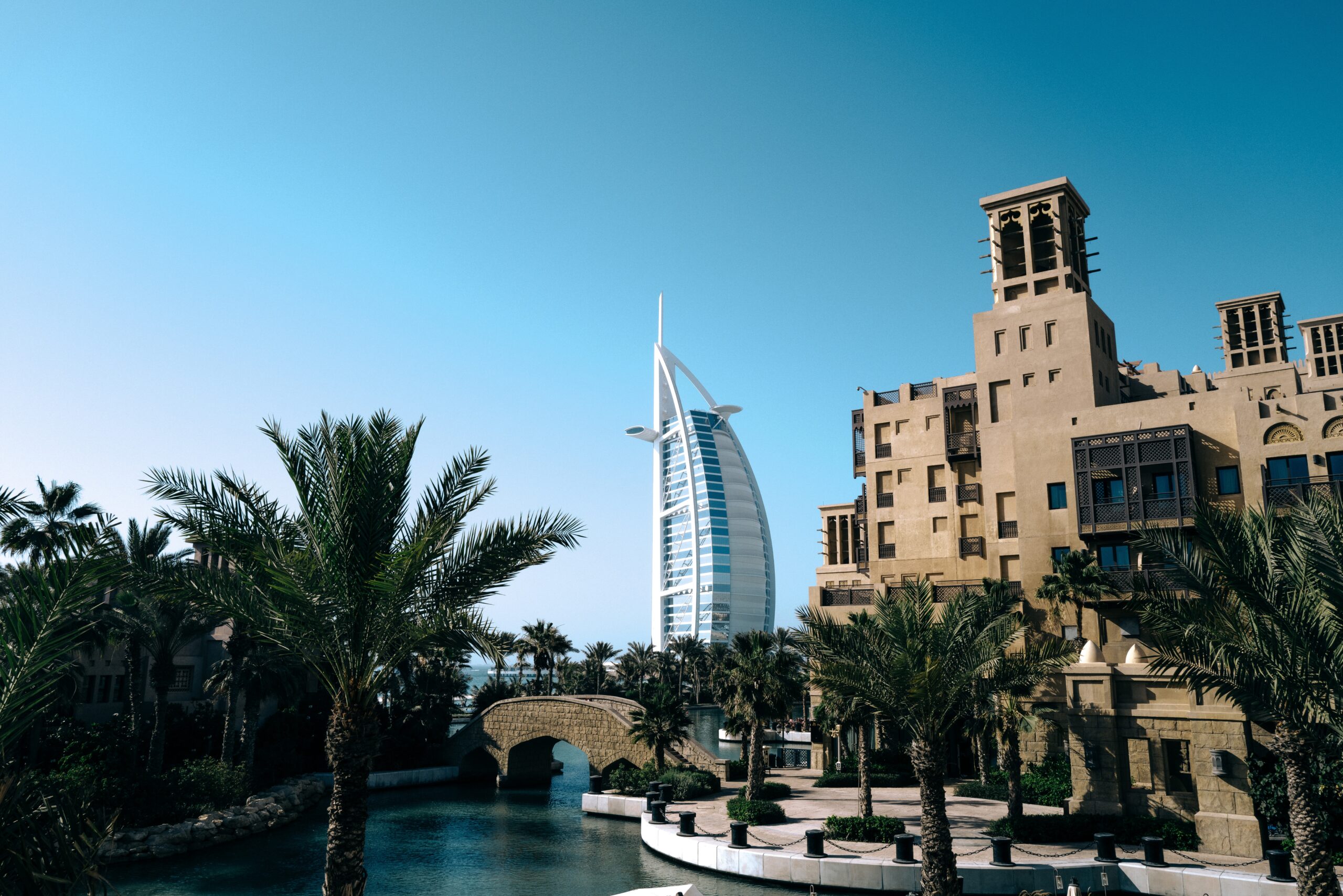  Hôtel Burj Al Arab l'un des  meilleurs hôtels 7 étoiles au monde 2023-2024
